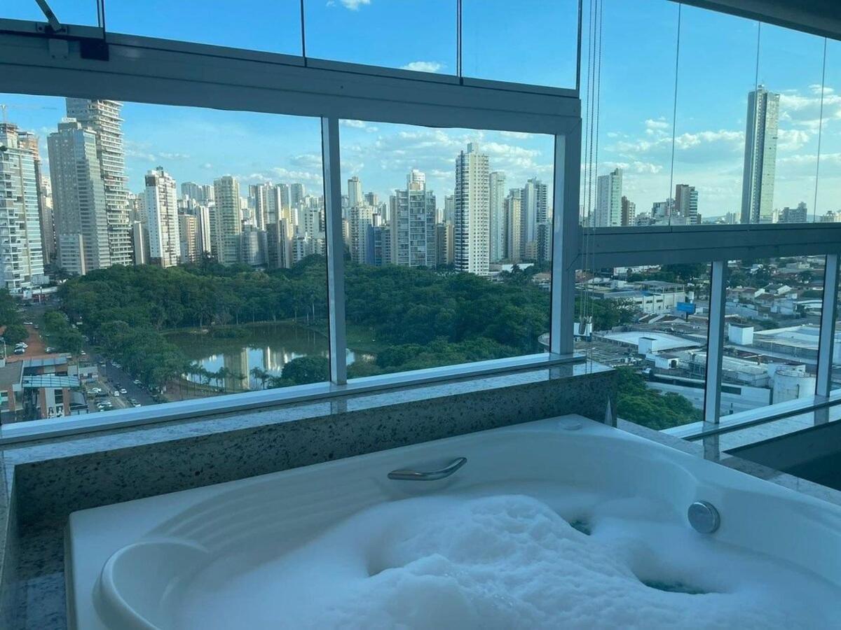 1 Qts.| 2 Hosp. | Jacuzzi Na Varanda | Linda Vista Goiania Bagian luar foto