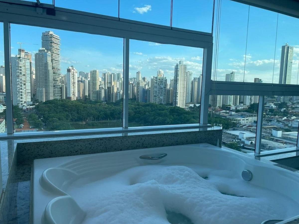 1 Qts.| 2 Hosp. | Jacuzzi Na Varanda | Linda Vista Goiania Bagian luar foto